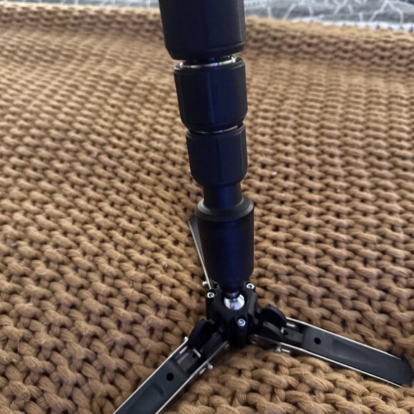 Manfrotto Element MII Aluminum Monopod + Fluid Pan Head - Picture 7 of 12